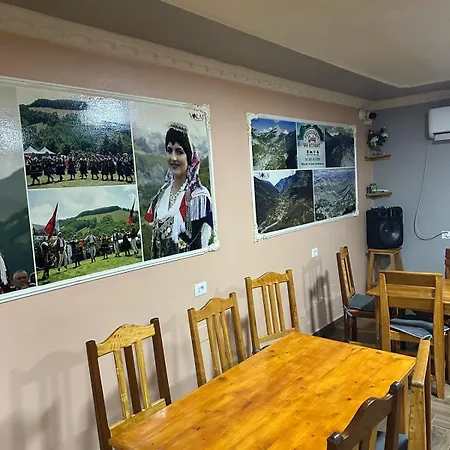 Vellezrit Gjelaj